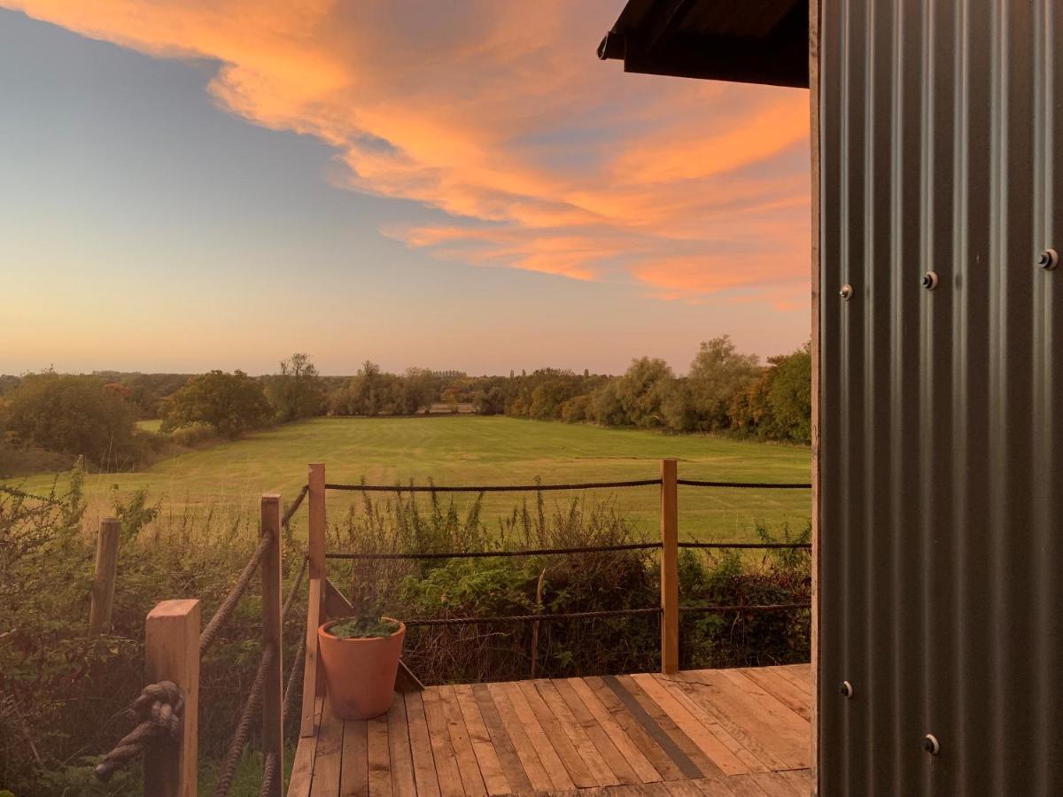 Countryside Garden Summer House Calne Buitenkant foto